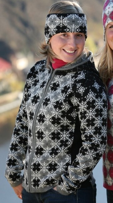 Kama damesweater med h�tte